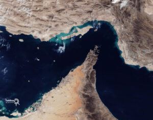  ایران در حال زدن ضربه‌ی نهایی بر پیکر نظام پترودالر در تنگه هرمز